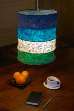 Runde Boho Papier Hängelampe, Lokta Papierlampenschirm Kailash, Handgeschöpftes Papier - Blau/grün - 35x28x28 Cm 7 Runde Boho Papier Hängelampe, Lokta Papierlampenschirm Kailash, Handgeschöpftes Papier - Blau/grün - 35x28x28 Cm -Laden Für Heimbeleuchtung lampe 40482