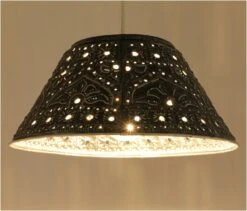 Deckenlampe / Deckenleuchte, Handgefertigt Aus Geprägtem Aluminium - Modell Lima Schwarz - 15x31x31 Cm Ø31 Cm