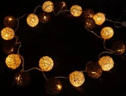 Rattan Ball LED Kugel Lampion Lichterkette - Braun/weiß -Laden Für Heimbeleuchtung xtan11 14dsc04626