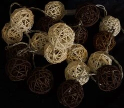 Rattan Ball LED Kugel Lampion Lichterkette - Braun/weiß -Laden Für Heimbeleuchtung xtaus11 14dsc04621